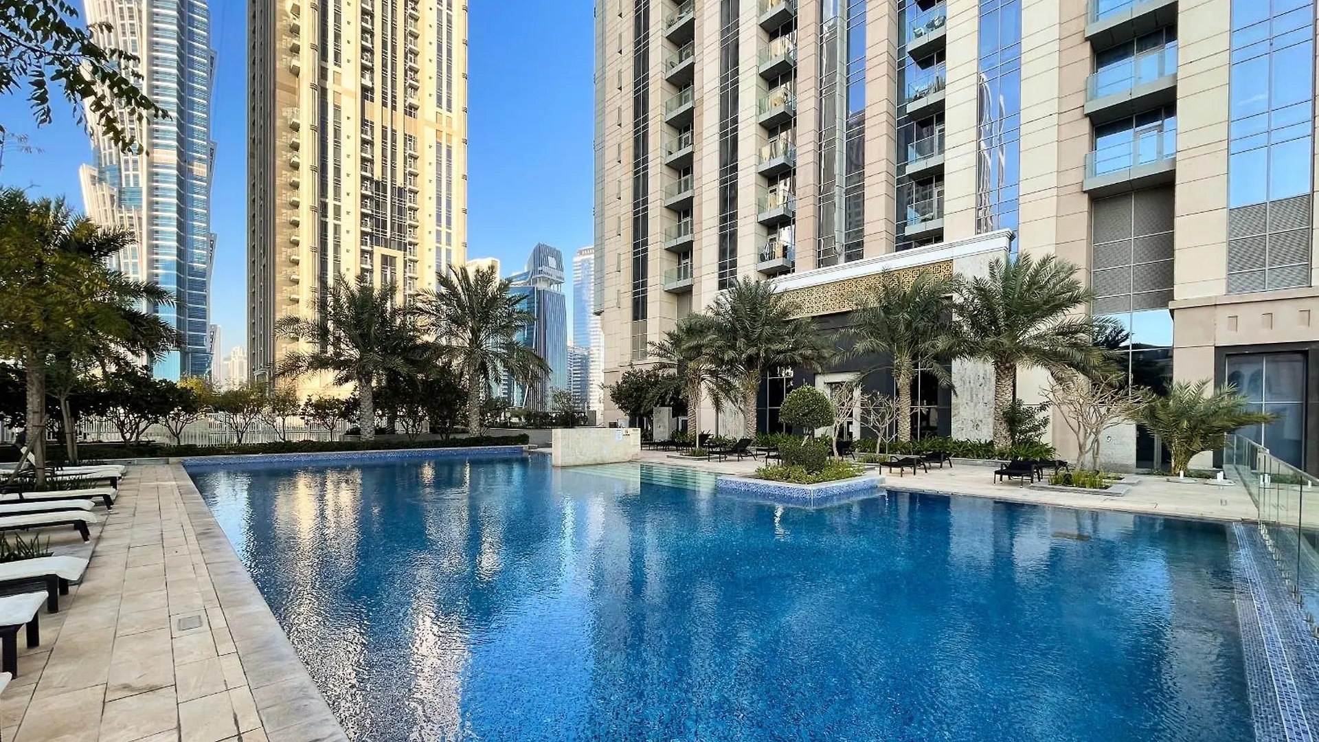 Luxury 2Br Apt Stunning Views In Amna Tower By Simply Comfort Dubai Appartamento